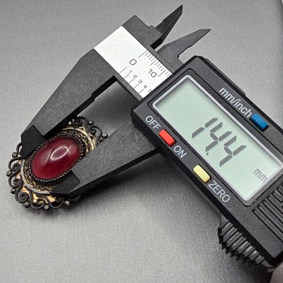 Antique Sterling Silver Purple Glass Brooch/Pendant 1.5" Rope & Scrolled Details - Picture 9 of 11